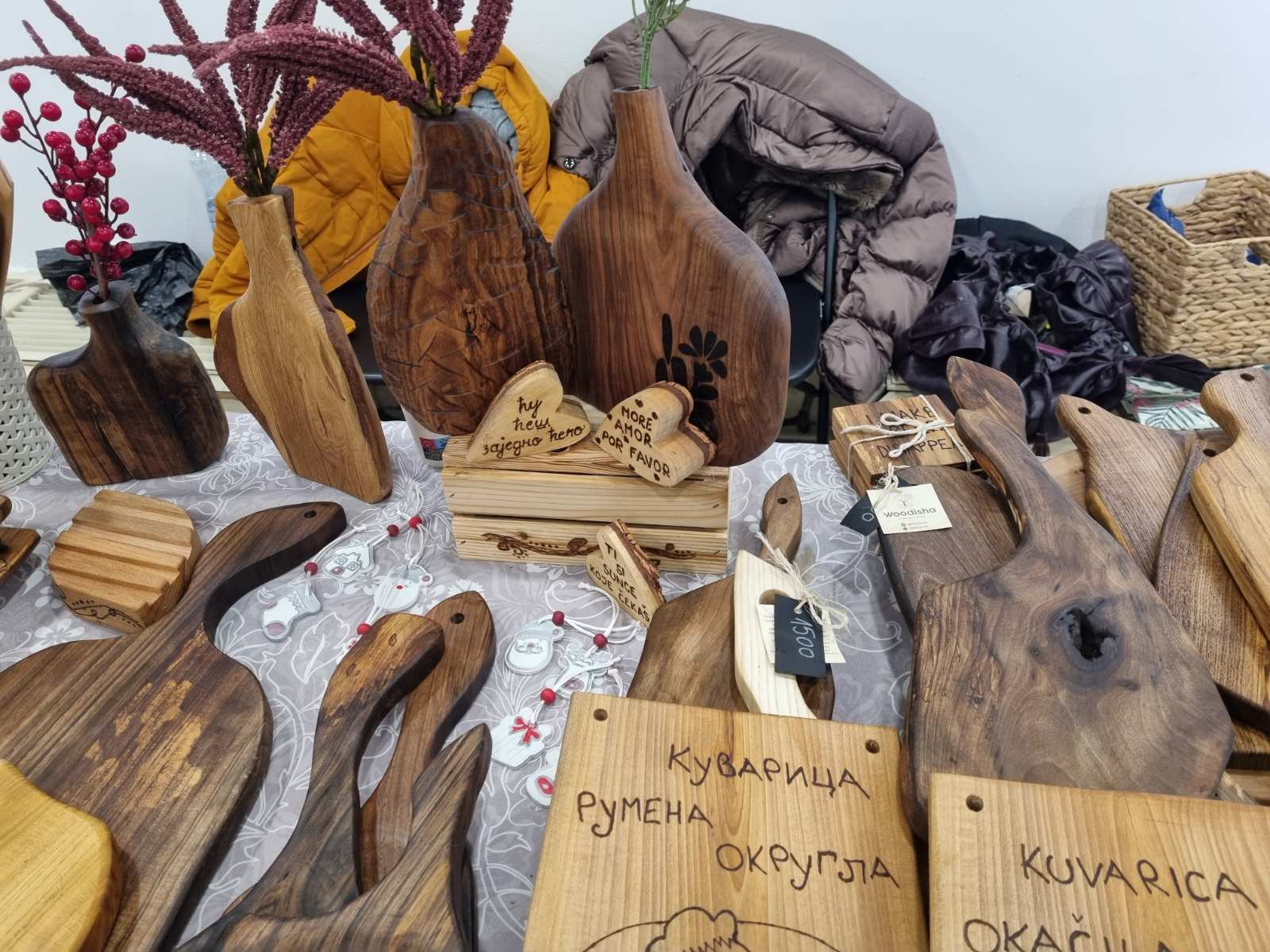 Drvene kuvarice Irine i Vladimira